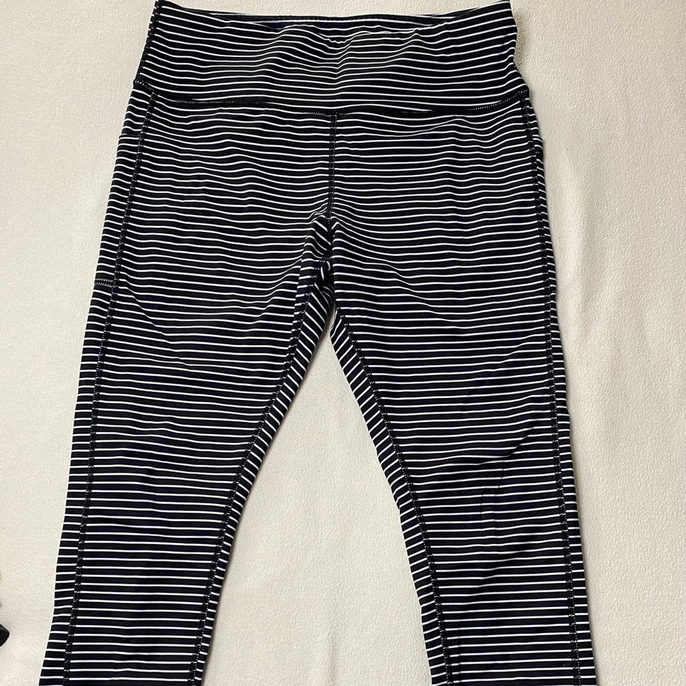 Senita Athletics striped crop